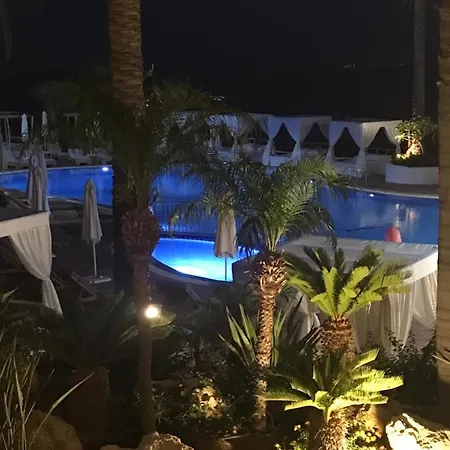 Lejlighedshotel Pefkos Blue 3*