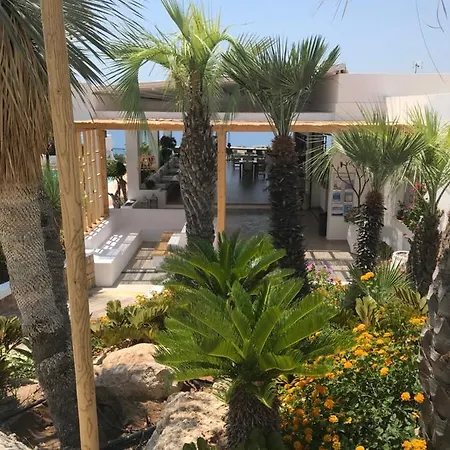 培福克斯蓝色公寓式酒店 Pefki