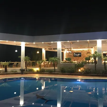培福克斯蓝色公寓式酒店 Pefki
